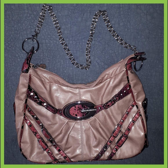 The Coolest New Purse! - Picture 1 of 7